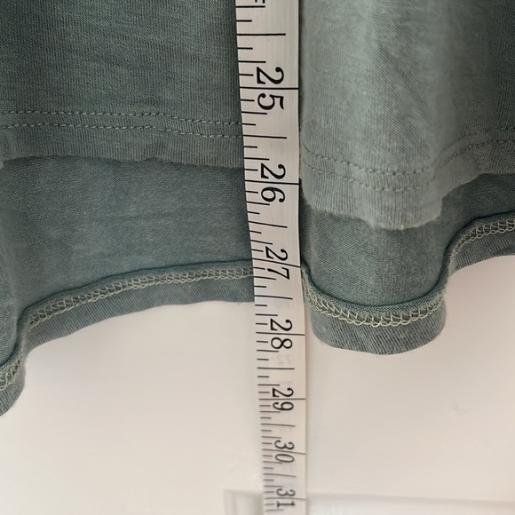 Super Cute Empire Waist Flowy Top - Picture 11 of 12